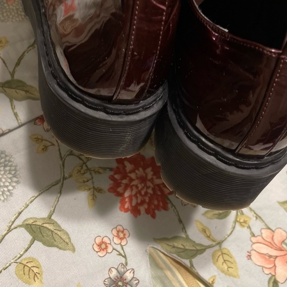 Union Bay Maroon Chunky Penny Loafers - Picture 6 of 14